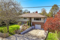 3040 Dysart Rd Saanich, BC V9A 2K4