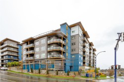 204-2469 Gateway Rd Langford, BC V9B 6R7