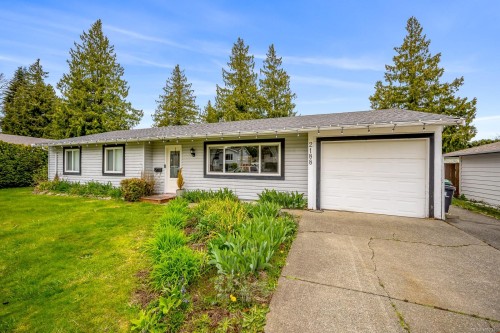 2188 Noel Ave, Comox, BC 