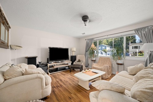 2188 Noel Ave, Comox, BC 