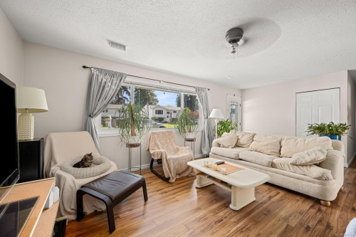 2188 Noel Ave, Comox, BC 