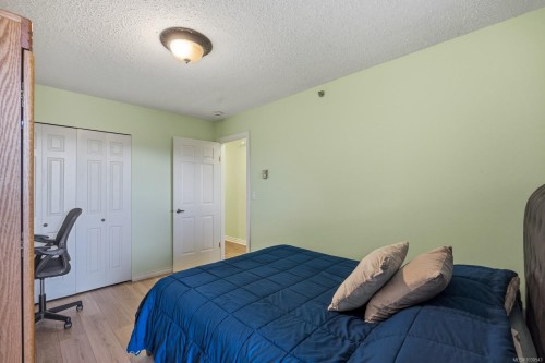 2340 Spring Rd, Campbell River, BC 