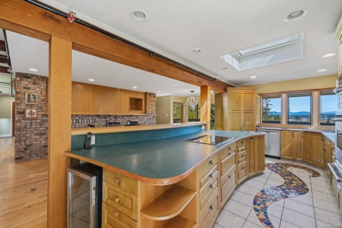 2340 Spring Rd, Campbell River, BC 
