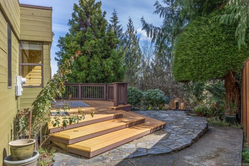 2340 Spring Rd, Campbell River, BC 