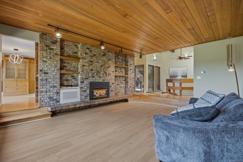 2340 Spring Rd, Campbell River, BC 