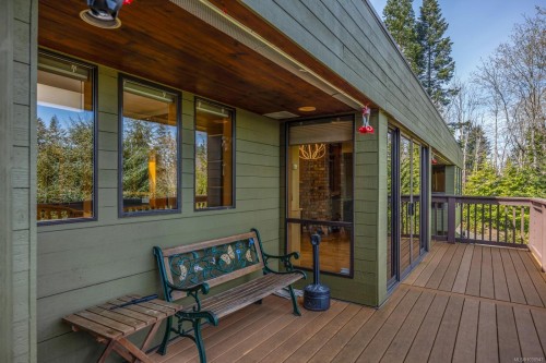 2340 Spring Rd, Campbell River, BC 