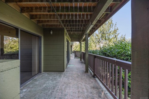 2340 Spring Rd, Campbell River, BC 