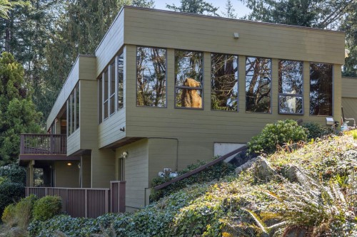 2340 Spring Rd, Campbell River, BC 