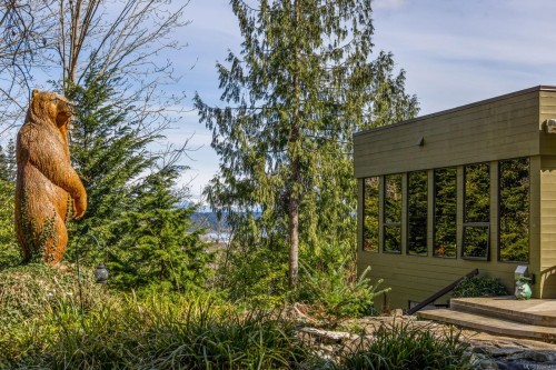 2340 Spring Rd, Campbell River, BC 