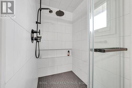 4241 Anworld Place, Mississauga, ON - Indoor Photo Showing Bathroom