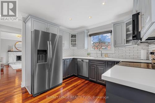 4241 Anworld Place, Mississauga, ON - Indoor Photo Showing Kitchen With Stainless Steel Kitchen With Upgraded Kitchen