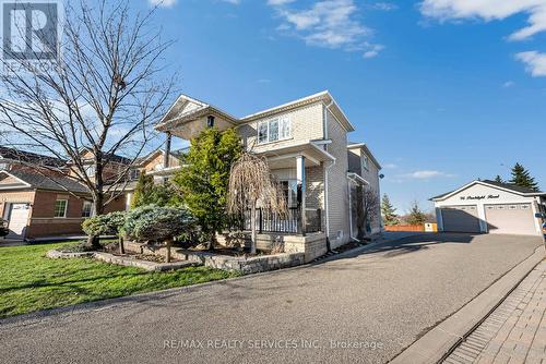 96 PORCHLIGHT ROAD  Brampton, ON L6X 4R9