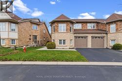 41 - 223 REBECCA STREET Oakville, ON L6K 3Y2