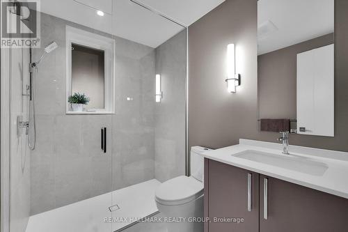 36 Kenora Street, Ottawa, ON - Indoor Photo Showing Bathroom