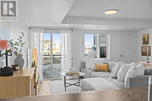 78 Lyrid Private, Ottawa, ON - Indoor Photo Showing Living Room