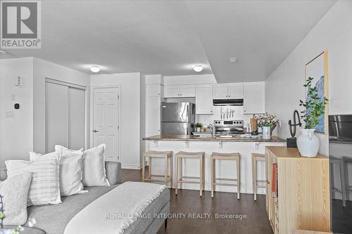 78 Lyrid Private, Ottawa, ON - Indoor Photo Showing Kitchen