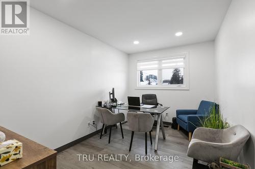 1901 Banff Avenue, Ottawa, ON 