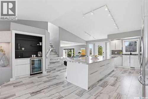 406 Laycoe Crescent, Saskatoon, SK - Indoor Photo Showing Kitchen