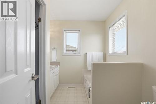 406 Laycoe Crescent, Saskatoon, SK - Indoor