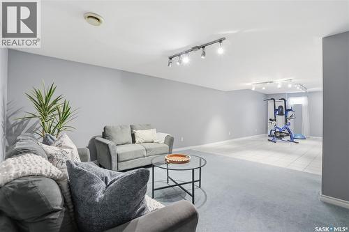 406 Laycoe Crescent, Saskatoon, SK - Indoor