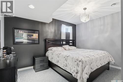 406 Laycoe Crescent, Saskatoon, SK - Indoor Photo Showing Bedroom