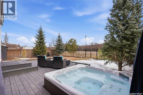 406 Laycoe Crescent, Saskatoon, SK - Outdoor With Deck Patio Veranda