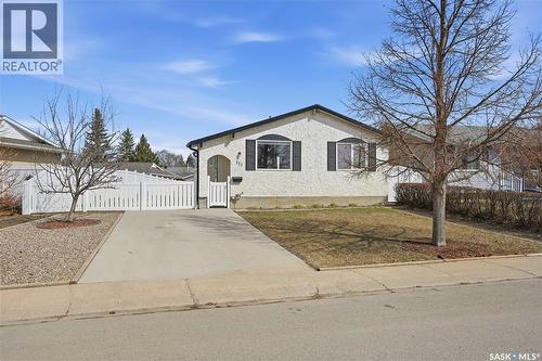111 Forsyth Crescent, Regina, SK - Outdoor