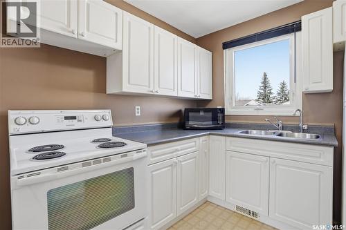 111 Forsyth Crescent, Regina, SK - Indoor Photo Showing Kitchen With Double Sink
