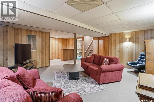 111 Forsyth Crescent, Regina, SK - Indoor