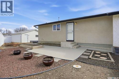 111 Forsyth Crescent, Regina, SK - Outdoor With Exterior