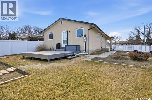 111 Forsyth Crescent, Regina, SK - Outdoor