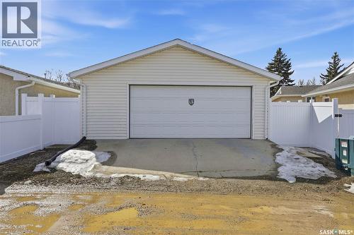 111 Forsyth Crescent, Regina, SK - Outdoor With Exterior
