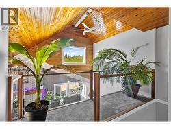 Upper floor balcony - 