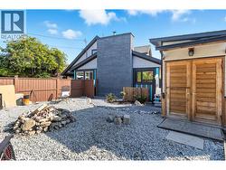 Tenant entry (front yard) - 
