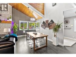 Dining area - 