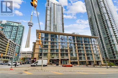 303 - 9 SPADINA AVENUE  Toronto (Waterfront Communities), ON M5V 3V5