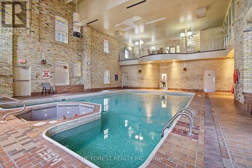 501 - 7 Picton Street, London East (East F), ON - Indoor Photo Showing Other Room With In Ground Pool