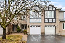 152 HUNTERSWOOD CRESCENT  Ottawa, ON K1G 5W1