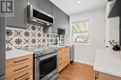 924 Fisher Avenue, Ottawa, ON - Indoor Photo Showing Kitchen