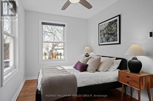 924 Fisher Avenue, Ottawa, ON - Indoor Photo Showing Bedroom