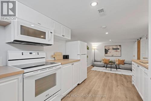 924 Fisher Avenue, Ottawa, ON - Indoor Photo Showing Kitchen