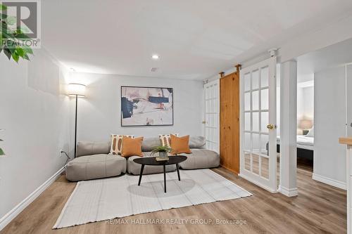 924 Fisher Avenue, Ottawa, ON - Indoor