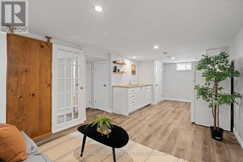 924 Fisher Avenue, Ottawa, ON - Indoor