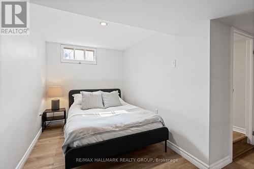 924 Fisher Avenue, Ottawa, ON - Indoor Photo Showing Bedroom