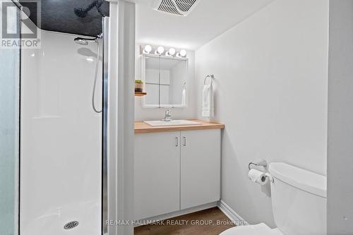 924 Fisher Avenue, Ottawa, ON - Indoor Photo Showing Bathroom