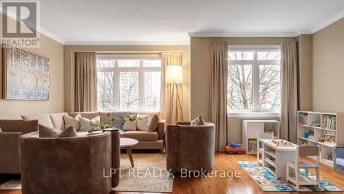 176 Lanark Avenue, Ottawa, ON - Indoor