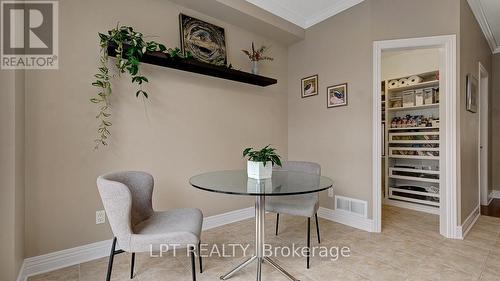 176 Lanark Avenue, Ottawa, ON - Indoor Photo Showing Dining Room