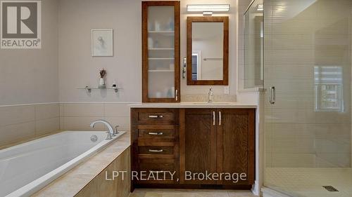 176 Lanark Avenue, Ottawa, ON - Indoor Photo Showing Bathroom