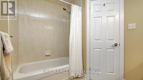176 Lanark Avenue, Ottawa, ON - Indoor Photo Showing Bathroom