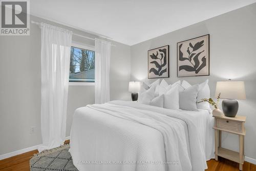 67 Devins Drive, Aurora, ON - Indoor Photo Showing Bedroom